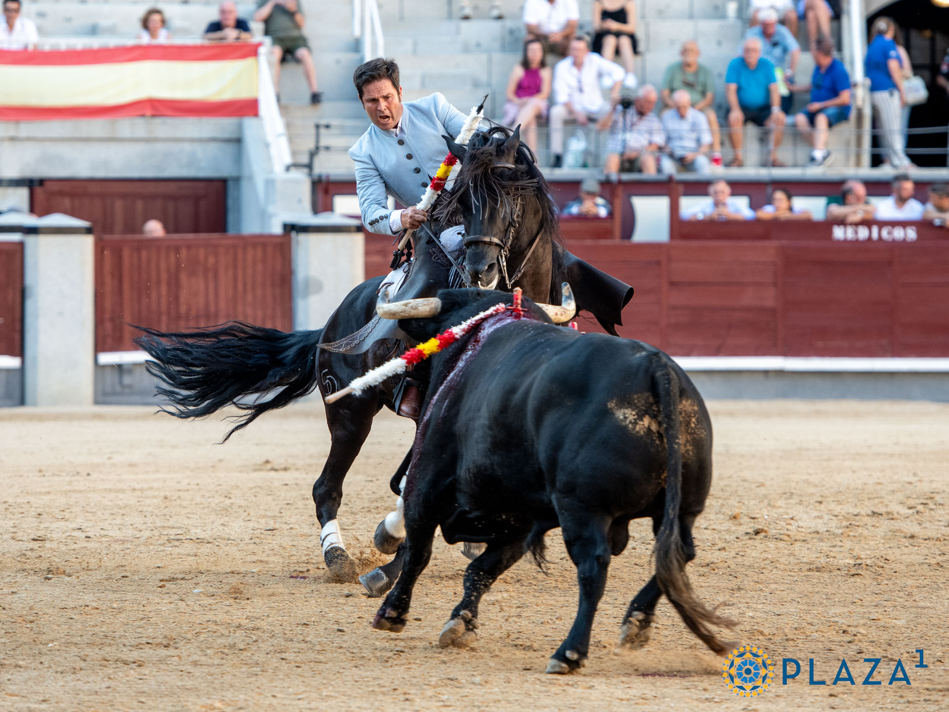 Las Ventas: Andrés Romero, oreja en la primera de la Feria del Caballo 