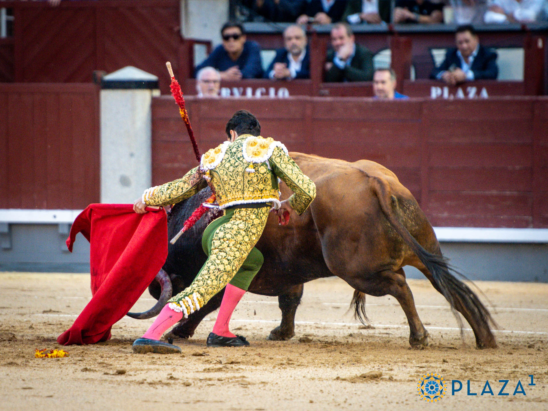 Emilio de Justo pasea una oreja del cuarto y Tomás Rufo cuaja su faena más rotunda en Madrid, en una buena corrida de Victoriano del Río 