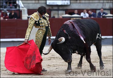 Curro Díaz en su faena al cuarto