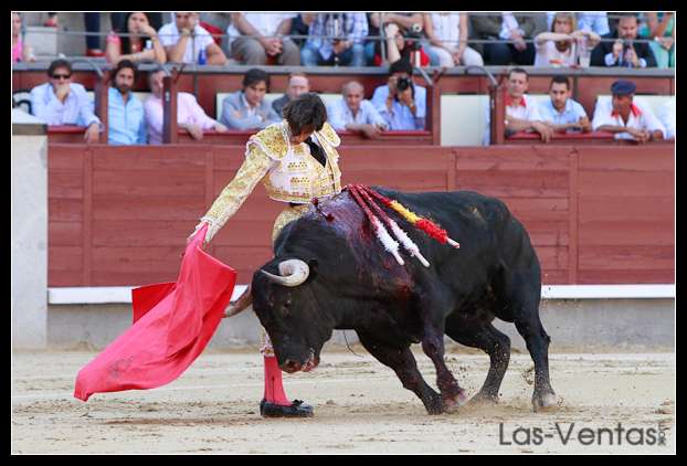 Curro Díaz con su primero en lo poco que le aguantó