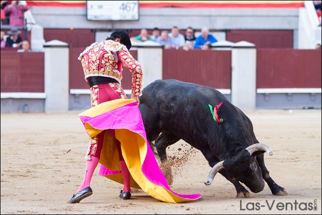 Uceda Leal recibiendo al primero